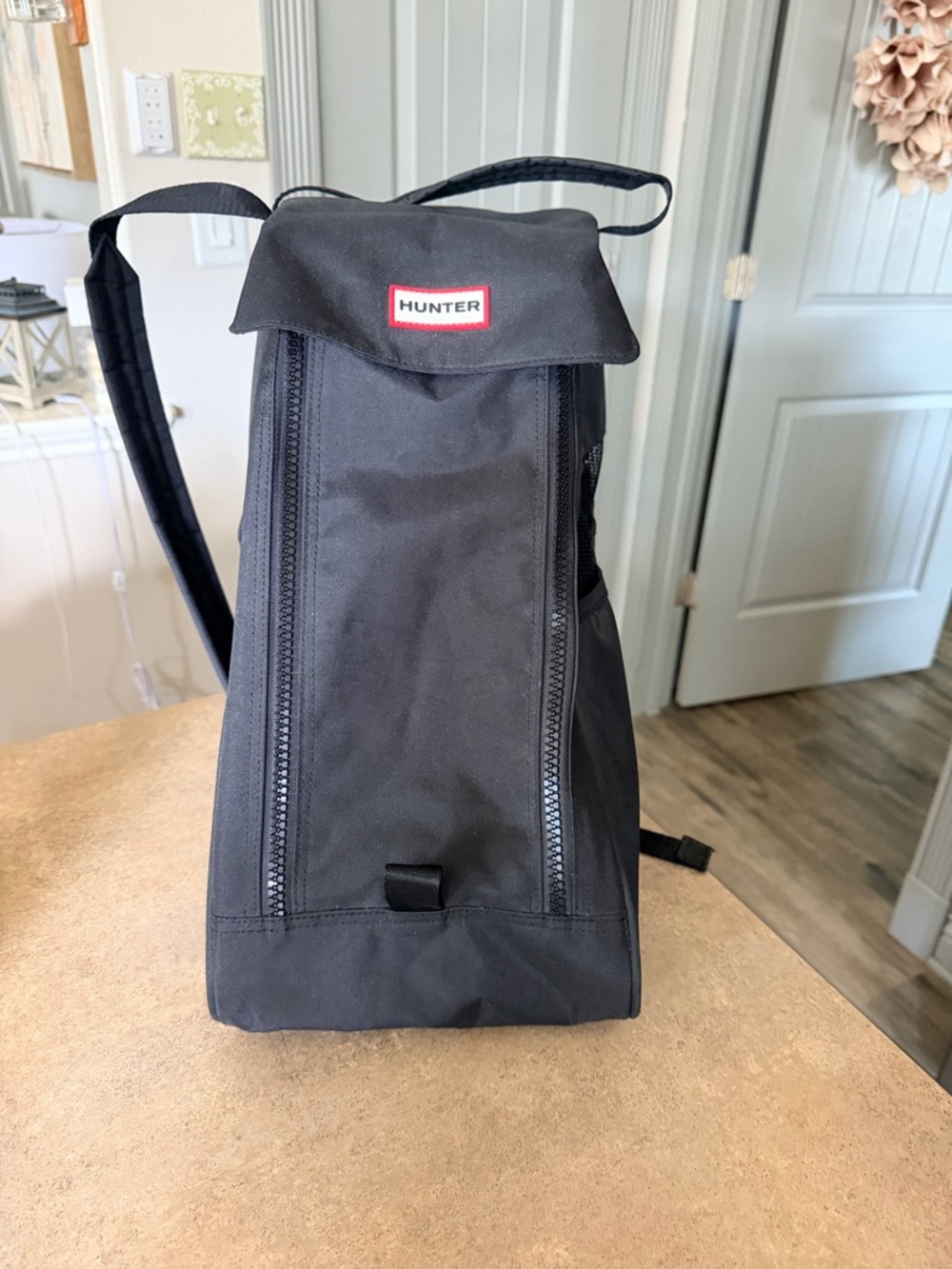Hunter Black Single-Strap Sling Backpack with Logo Patch